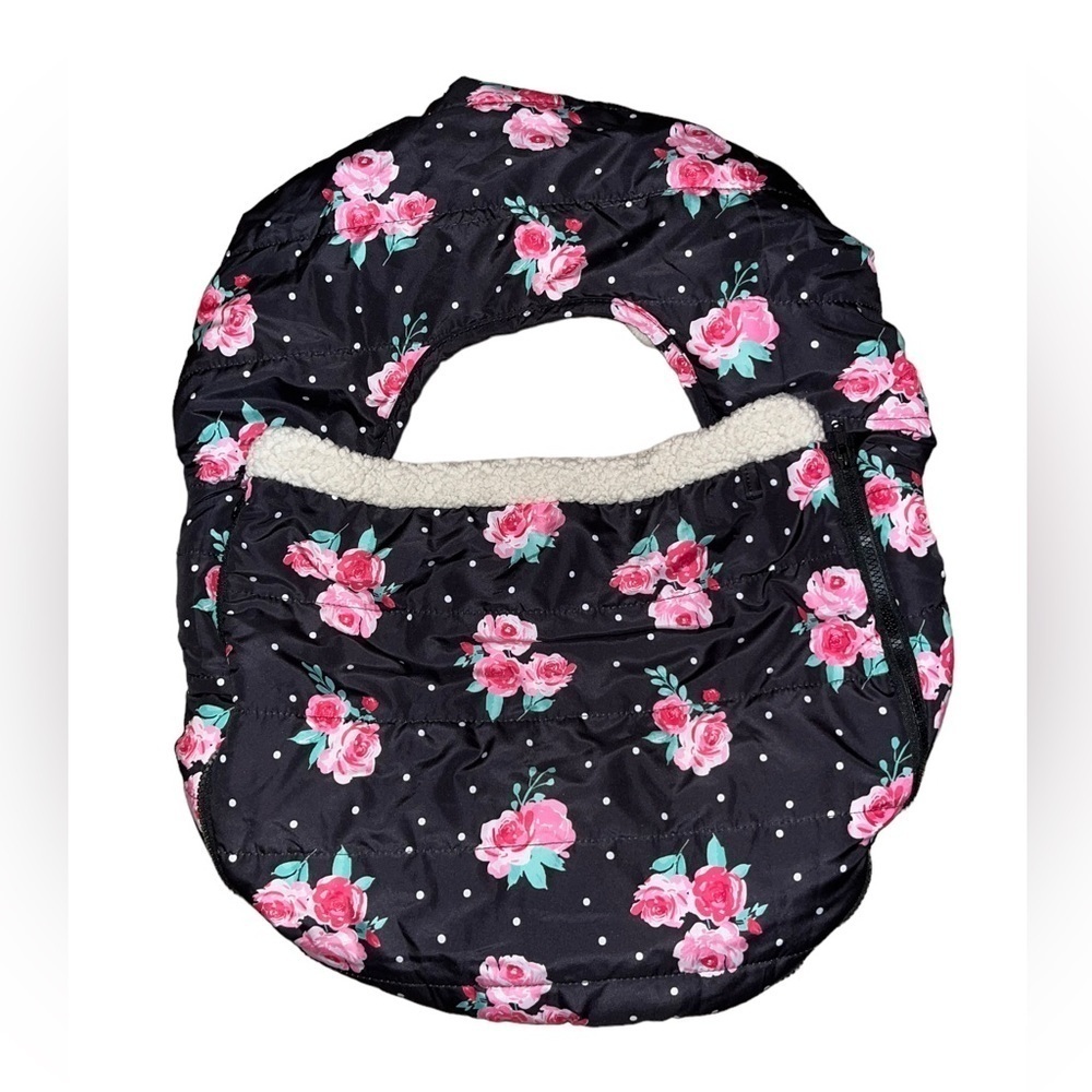 The Peanutshell Seasonal Car Seat Cover floral rose